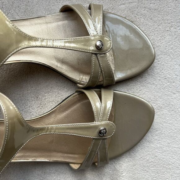 Stuart Weitzman Beige Patent Leather T-Strap Heeled Sandal Women 9 M Neutral - Picture 8 of 16